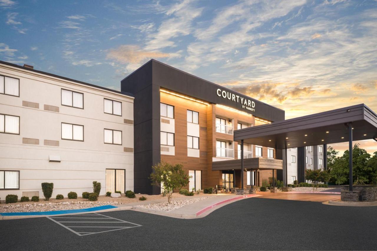 Courtyard El Paso Airport Hotel Exterior photo