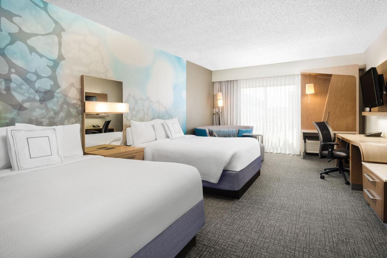 Courtyard El Paso Airport Hotel Exterior photo