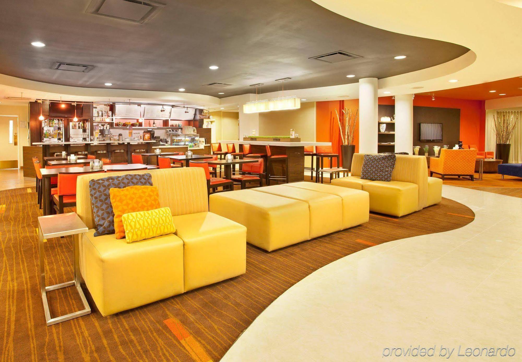Courtyard El Paso Airport Hotel Exterior photo